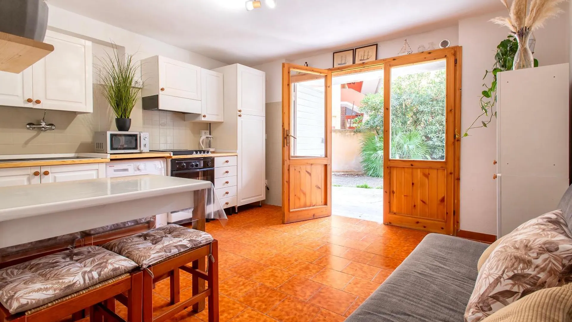 Alghero Holiday Home Near The Beach